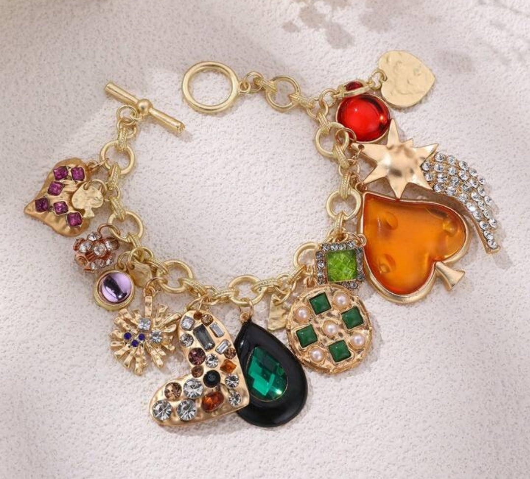 CHUNKY CHARM BRACELET